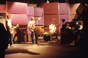 ACHE, 1st Danish rock band live in TV in colour, august 1969